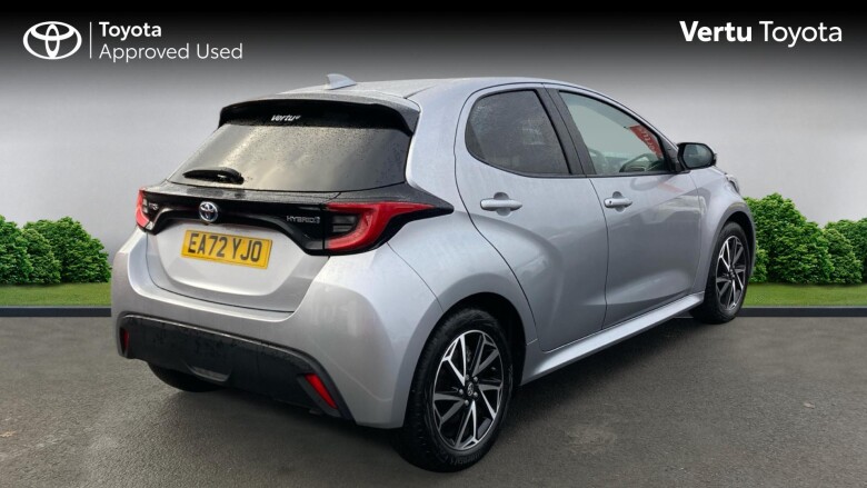 Toyota Yaris 1.5 Hybrid Design 5dr CVT Hybrid Hatchback